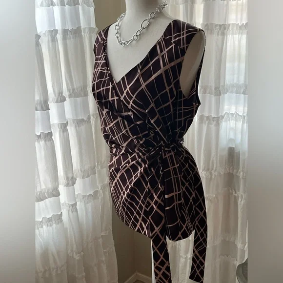 New York & Company maroon and cream Wrap Blouse - Picture 4 of 7